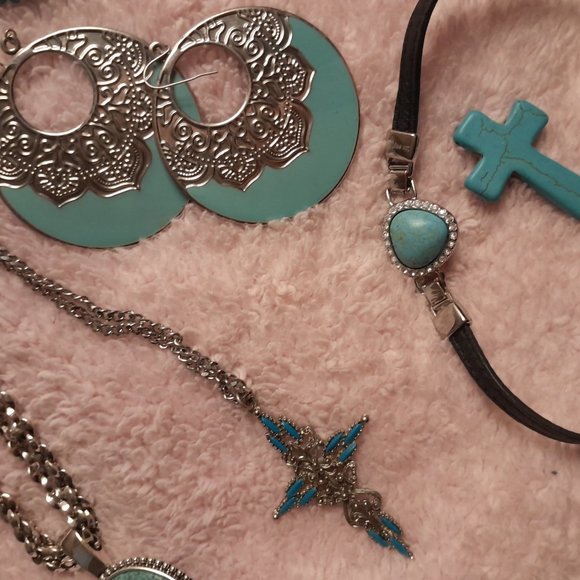 HUGE Turquoise costume jewelry BUNDLE/LOT - Picture 5 of 8